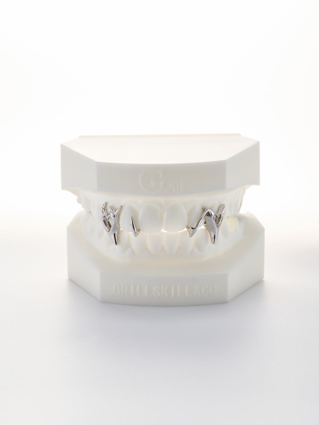 Canine tooth-Diamondless