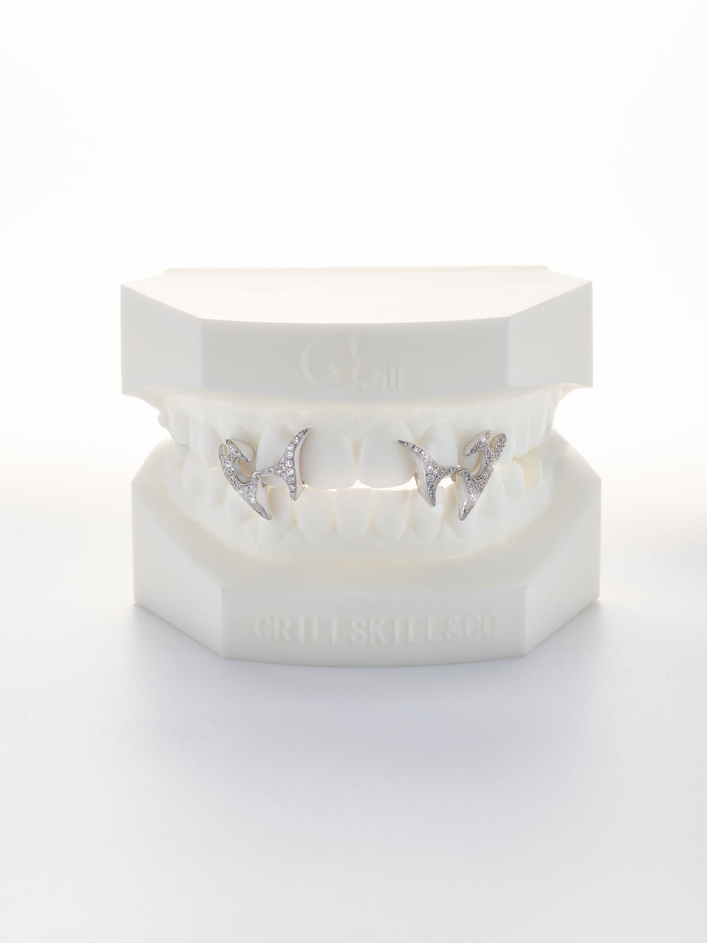 silver vvs moissanite vampire style canine grillz (custom-fit)