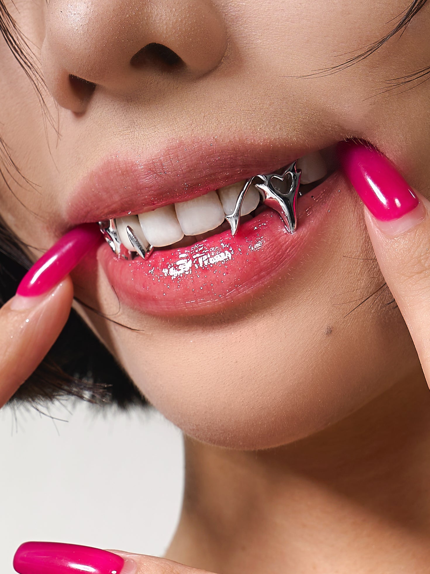 Canine tooth-Diamondless