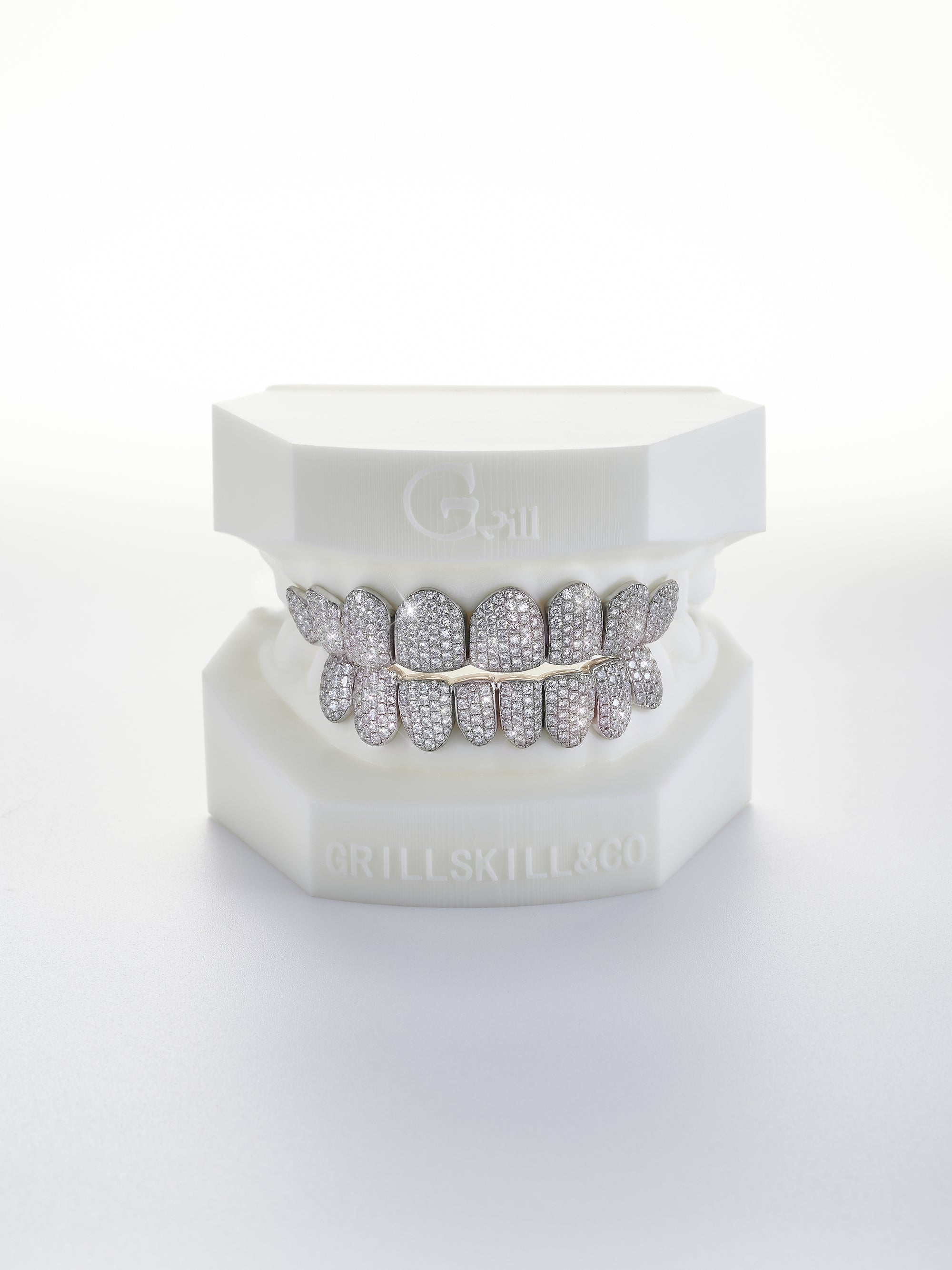 8 on 8 silver full diamond honeycomb-set piece grillz (custom-fit)